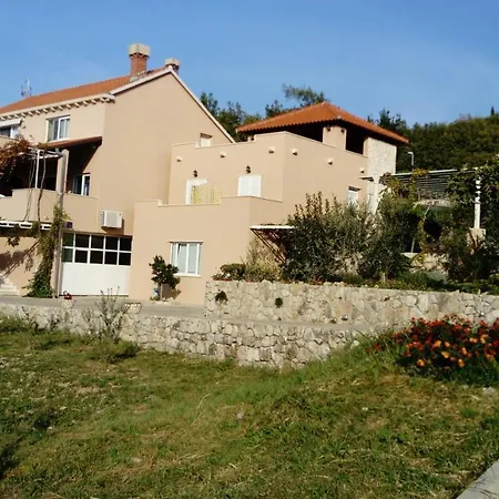 Karoma Sunroof Apartmán